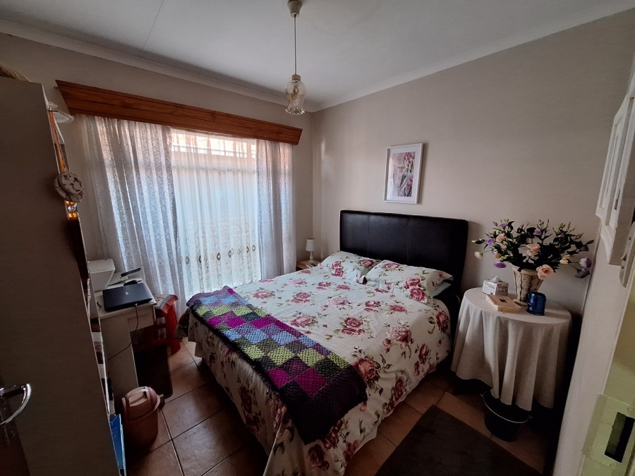 3 Bedroom Property for Sale in Potchefstroom North North West